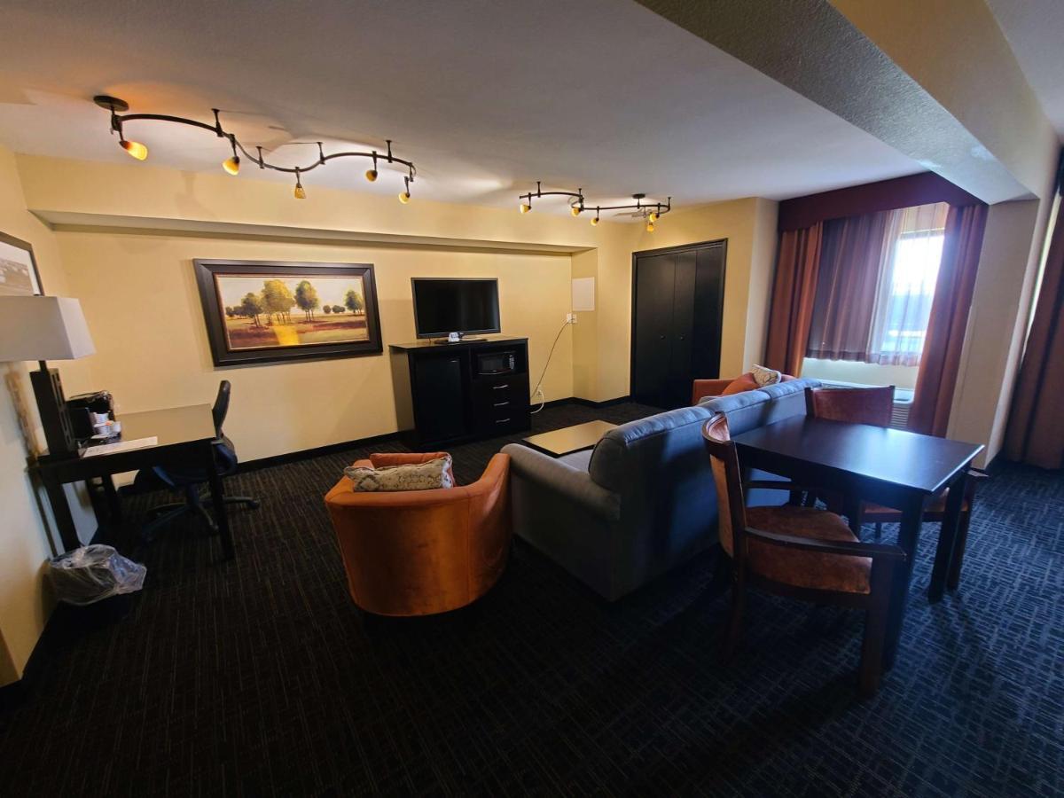 Best Western Plus North Platte Inn & Suites Εξωτερικό φωτογραφία